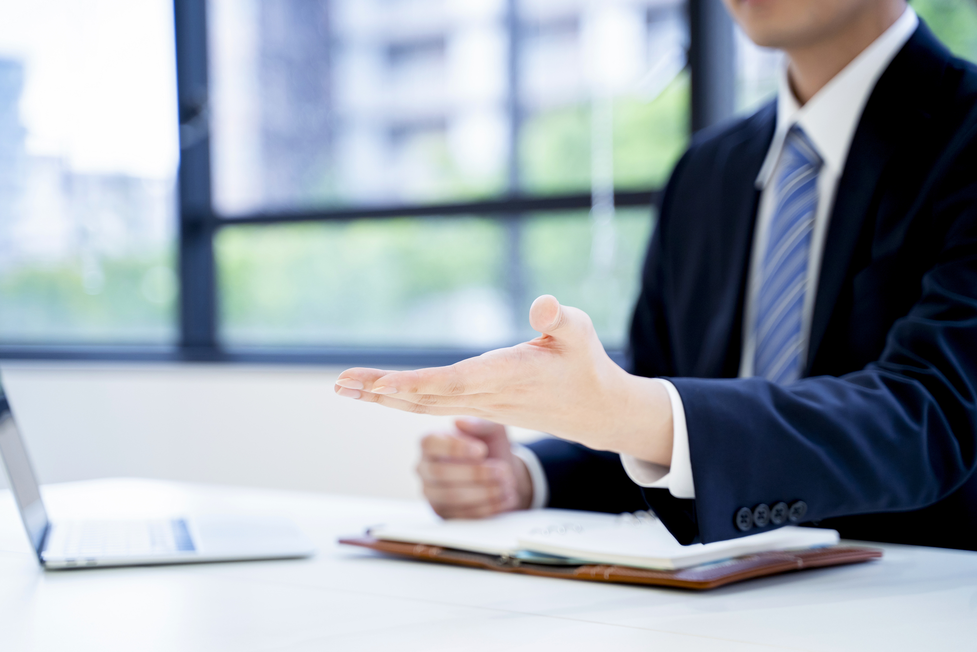 M&A投資担当者、FASアドバイザーのサムネイル