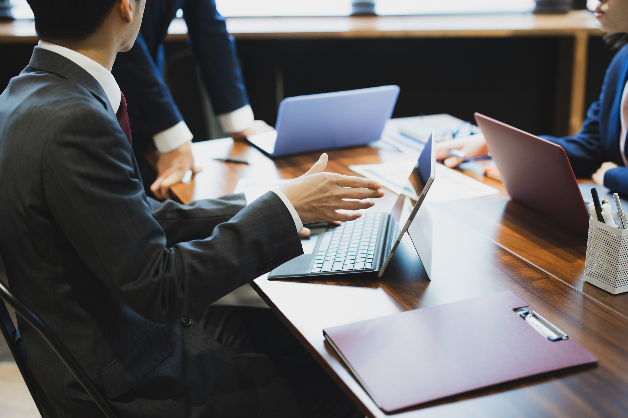 CFOのサムネイル