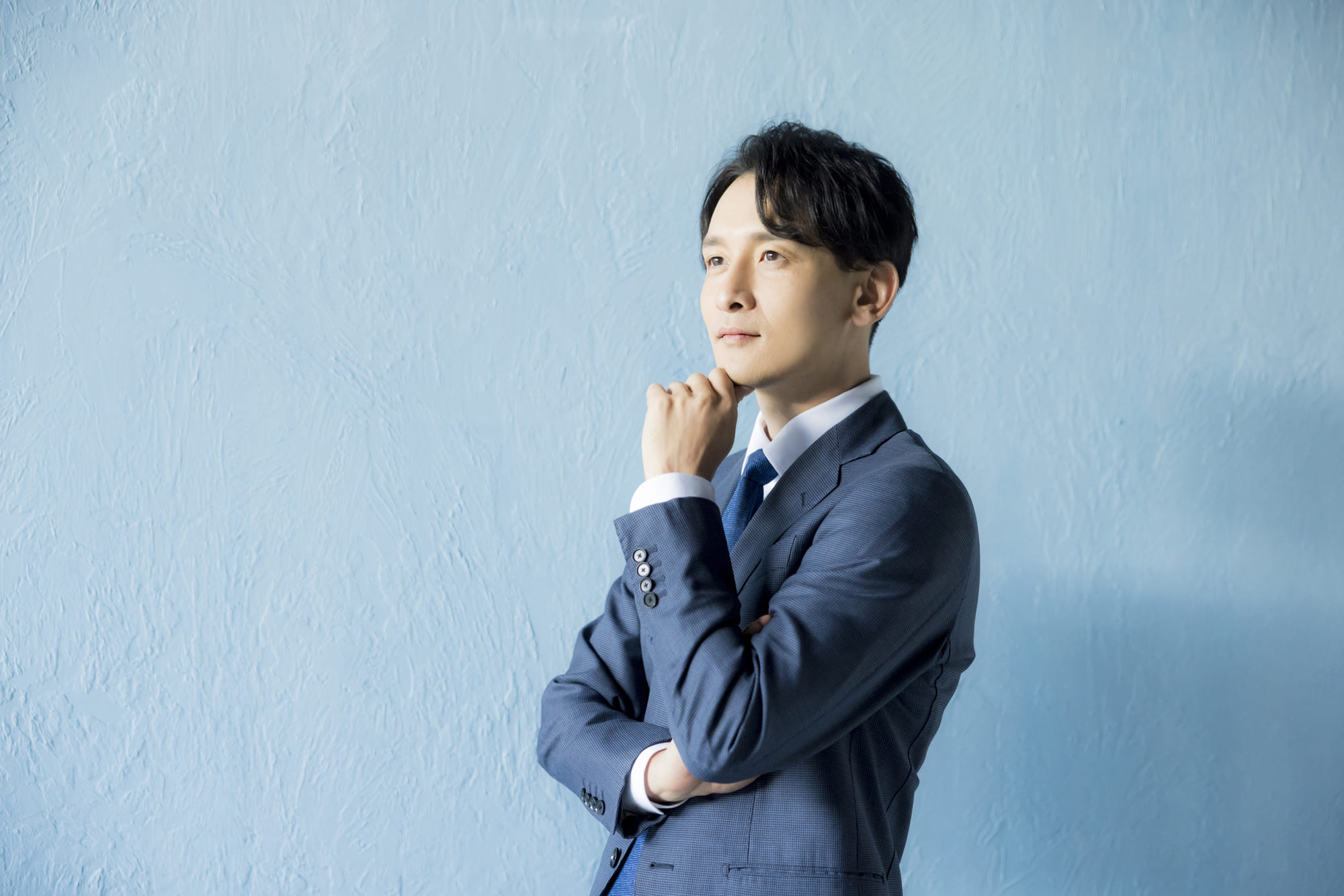 経営企画に向いている人│企業やビジネス自体に強い興味があり、何事にも仮説を立てて考え部門を巻き込みながら動ける