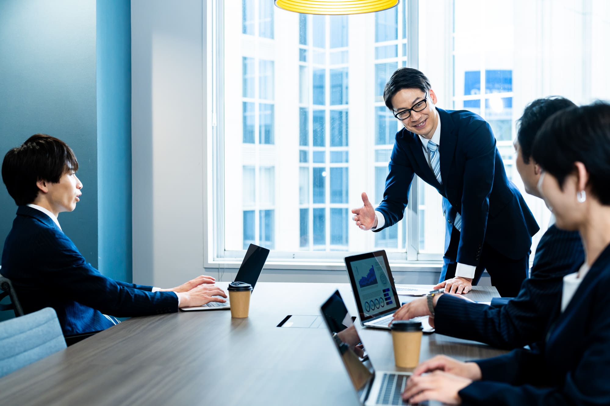 【部門別】公認会計士が活躍できる大手上場企業の年収目安